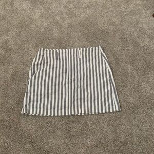 White & gray vertical striped skirt